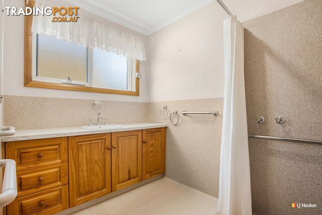 Unit 2/16 Reid Street WYNYARD TAS 7325