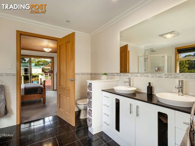 40 Fosters Road WYNYARD TAS 7325