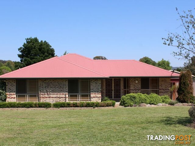 14 Cramsie Crescent GLEN INNES NSW 2370