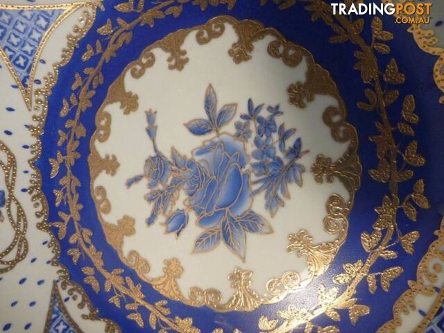 Large Blue and White Fruit Bowl with Gold Decoration - photo 2 of 8