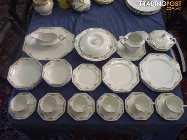 Johnson Bros Dinner Service, 6 place setting (51 pieces)