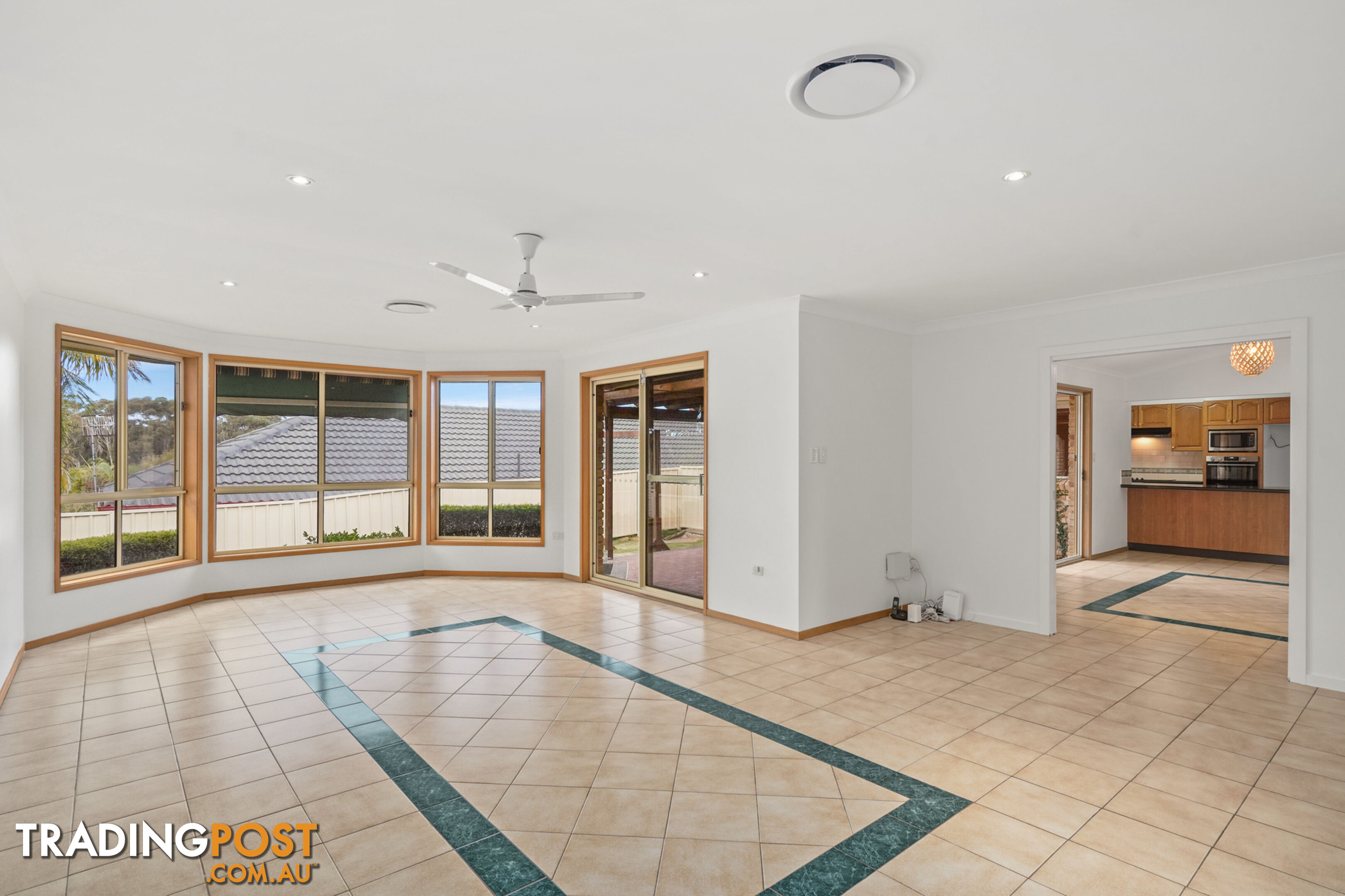 61 Bomaderry Crescent GLENNING VALLEY NSW 2261