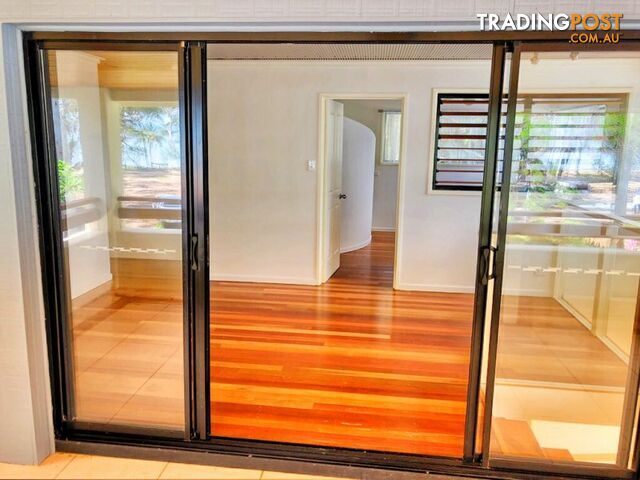 36 VICTORIA PARADE SOUTH COOCHIEMUDLO ISLAND QLD 4184