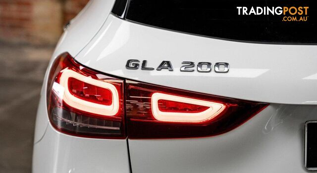 2022 MERCEDES-BENZ GLA-CLASS GLA200  SUV