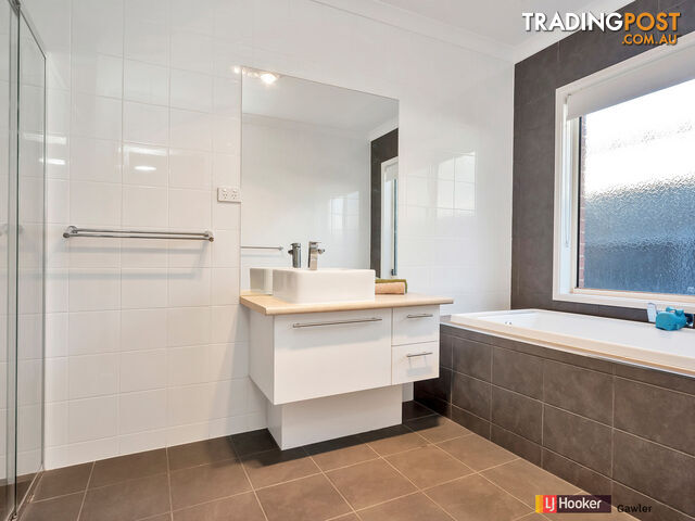 11 Polkinghorne Place WILLIAMSTOWN SA 5351