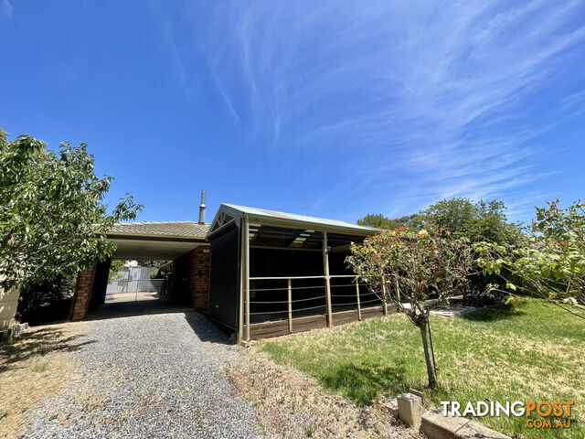 5 Warren Avenue WILLIAMSTOWN SA 5351