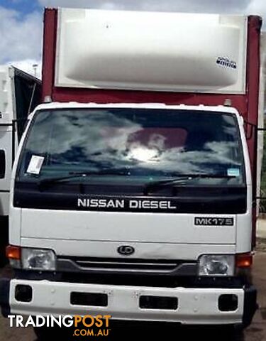 Nissan UD MK175 07/04 Curtainsider Day Cab - photo 2 of 6