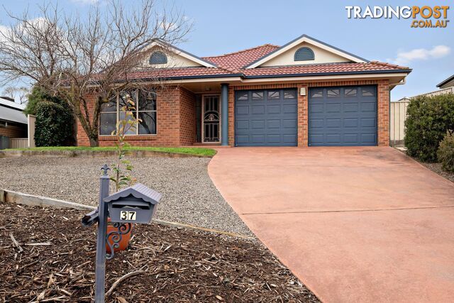 37 Discovery Drive YASS NSW 2582