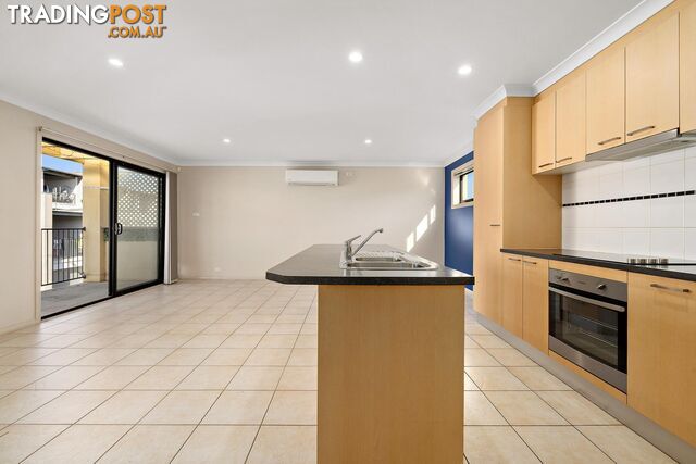 2/69 Hall Best Lane GUNGAHLIN ACT 2912 - photo 5 of 12