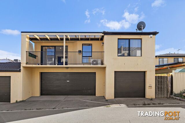 2/69 Hall Best Lane GUNGAHLIN ACT 2912