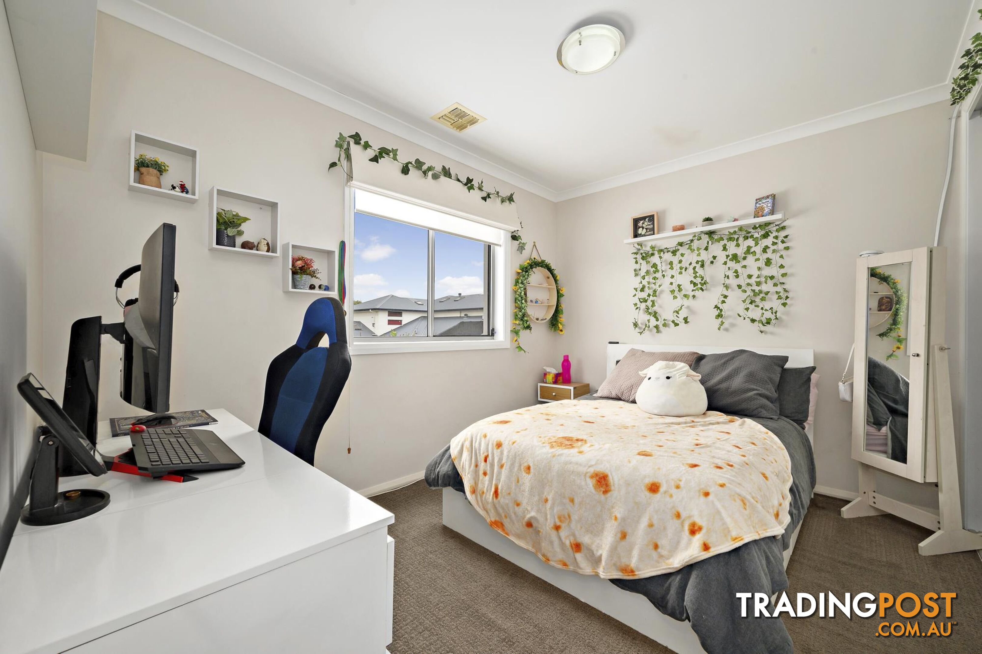 4 Denoon Street FORDE ACT 2914