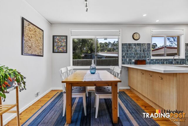 8 Brooke Place WANNIASSA ACT 2903 - photo 4 of 14
