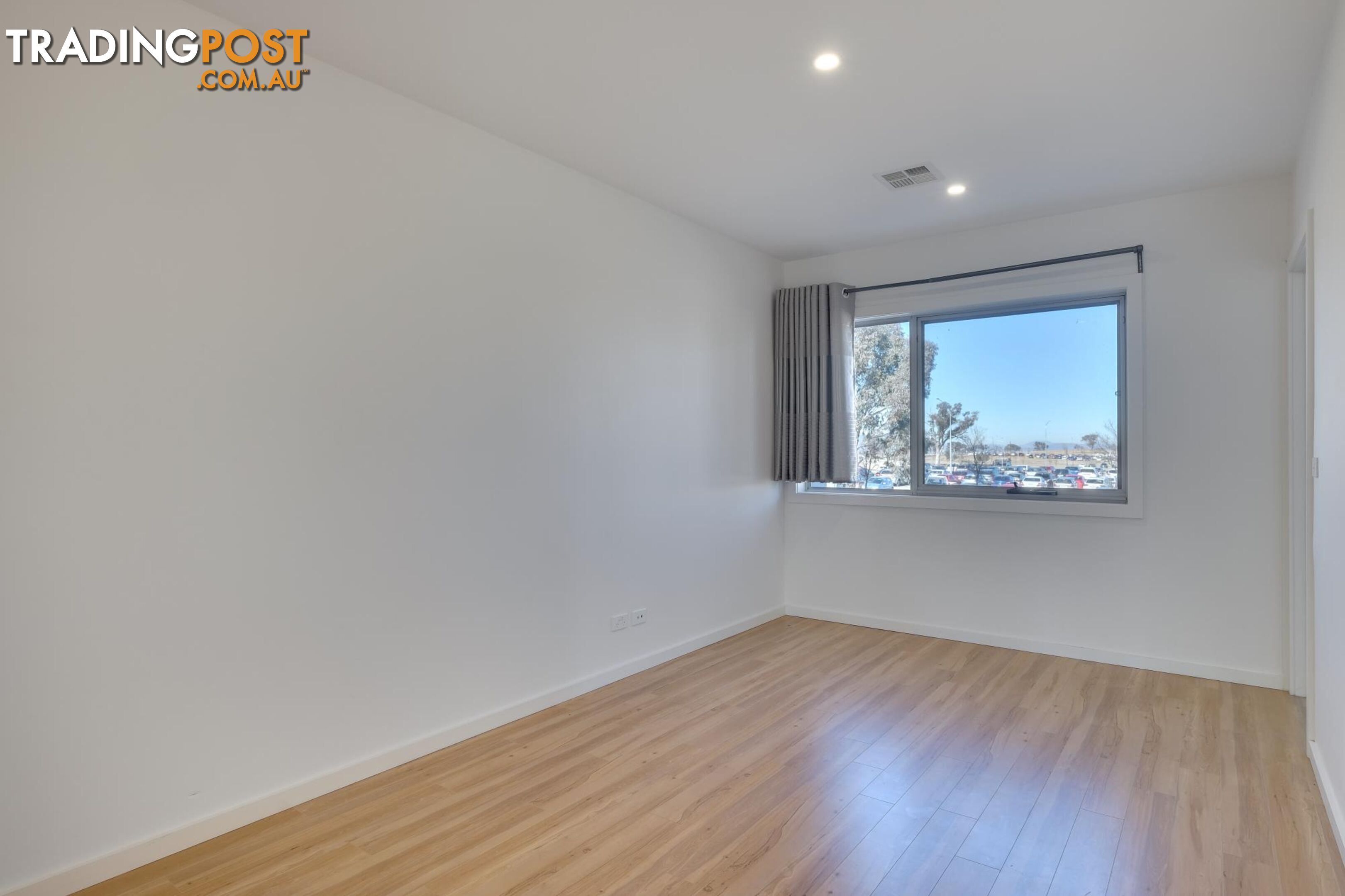 2/121 Anthony Rolfe Avenue GUNGAHLIN ACT 2912