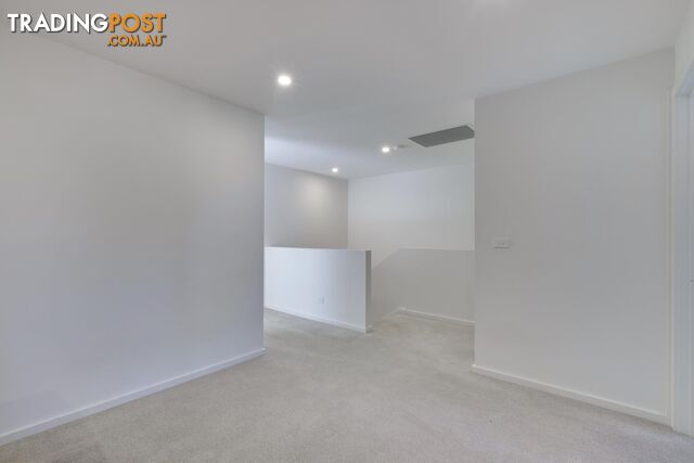 2/121 Anthony Rolfe Avenue GUNGAHLIN ACT 2912