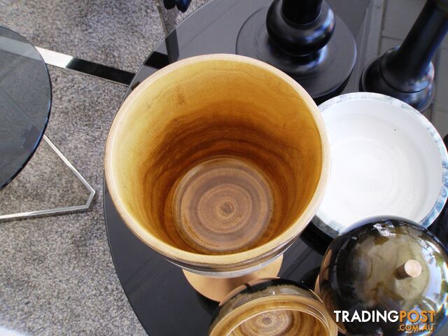 Large Earthen Strata Capped Jar On Copper Footing - photo 3 of 4
