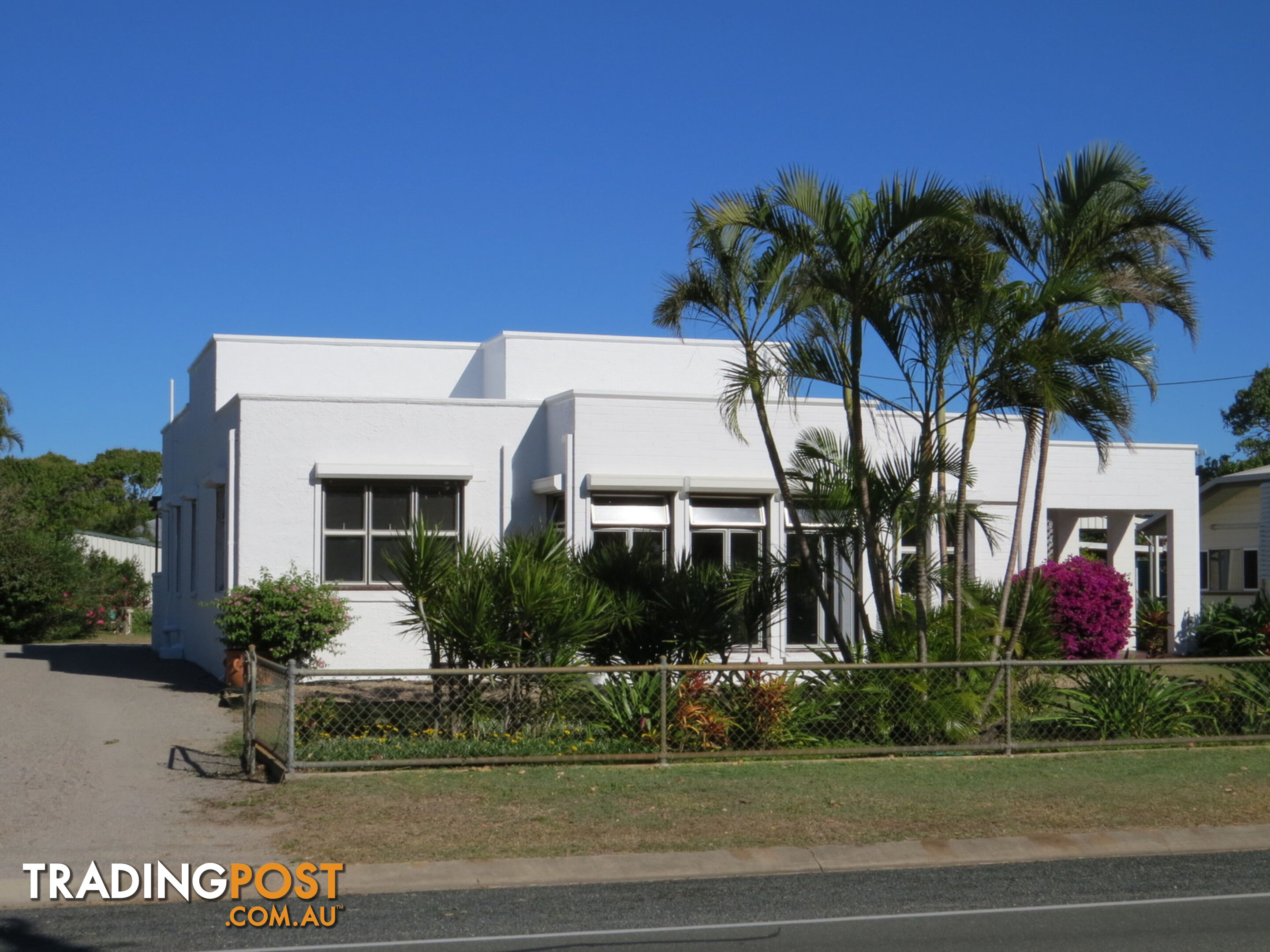 15 Golf Links Road Bowen QLD 4805