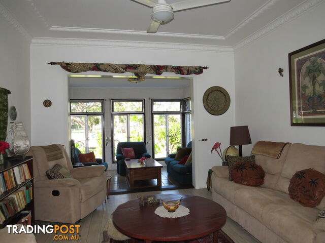 15 Golf Links Road Bowen QLD 4805