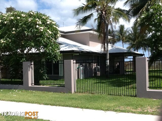 6 Howard Street Bowen QLD 4805