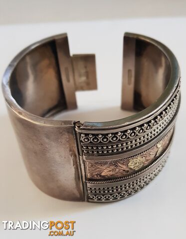 Antique (Victorian) Womens Bangle