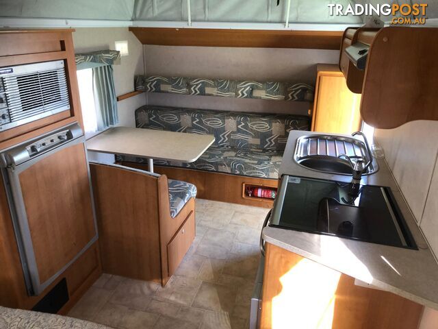 VY-ITEM PB-4 COL-LG-6 COL-XL-4 2DF45244F09369E16EA3F9117CA45157 EMPIRE SIESTA AUTOMATIC CARAVAN 2003 5-SEATS - photo 4 of 9