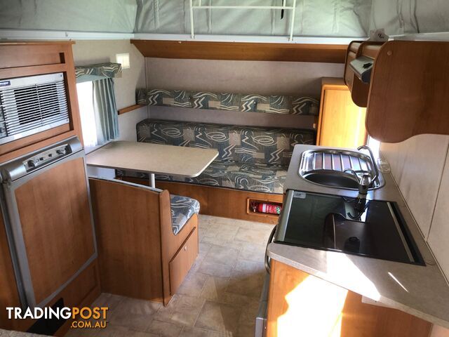 VY-ITEM PB-4 COL-LG-6 COL-XL-4 2DF45244F09369E16EA3F9117CA45157 EMPIRE SIESTA AUTOMATIC CARAVAN  2003 5-SEATS - photo 5 of 9