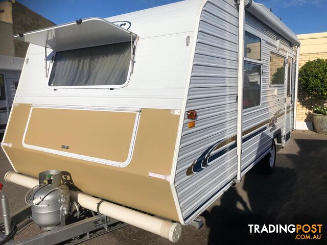 VY-ITEM PB-4 COL-LG-6 COL-XL-4 2DF45244F09369E16EA3F9117CA45157 JAYCO SILVERLINE AUTOMATIC CARAVAN 2024 6-SEATS - photo 2 of 9