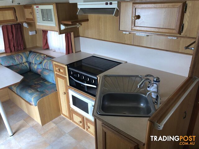 VY-ITEM PB-4 COL-LG-6 COL-XL-4 2DF45244F09369E16EA3F9117CA45157 ISLAND-STAR CARIBBEAN AUTOMATIC CARAVAN 2015 6-SEATS - photo 3 of 8