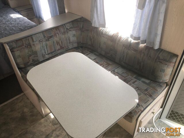 VY-ITEM PB-4 COL-LG-6 COL-XL-4 2DF45244F09369E16EA3F9117CA45157 ROMA SOUTHLINER AUTOMATIC CARAVAN  2006 6-SEATS - photo 5 of 9