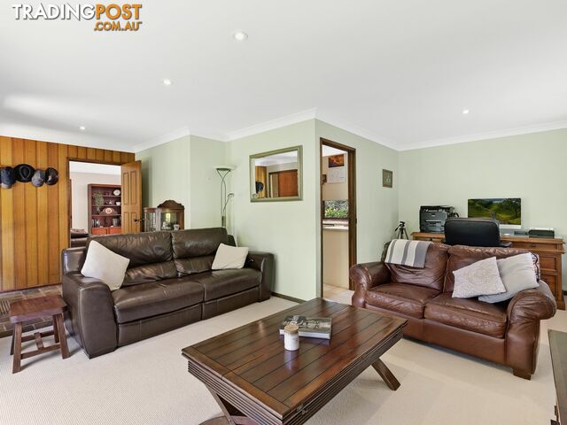 15E Paperbark Close WYOMING NSW 2250