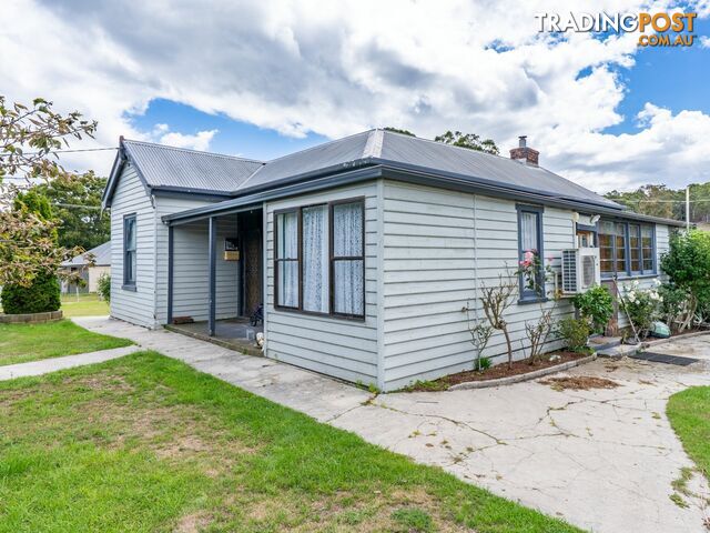 9 Royles Road ST MARYS TAS 7215 - photo 2 of 25