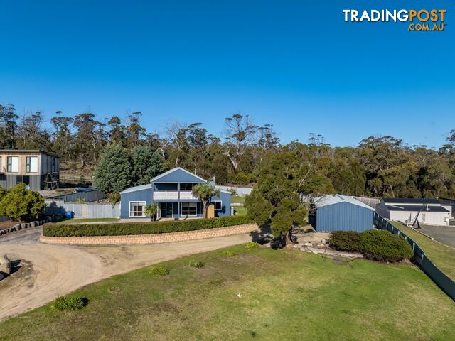 33 Coffey Drive BINALONG BAY TAS 7216