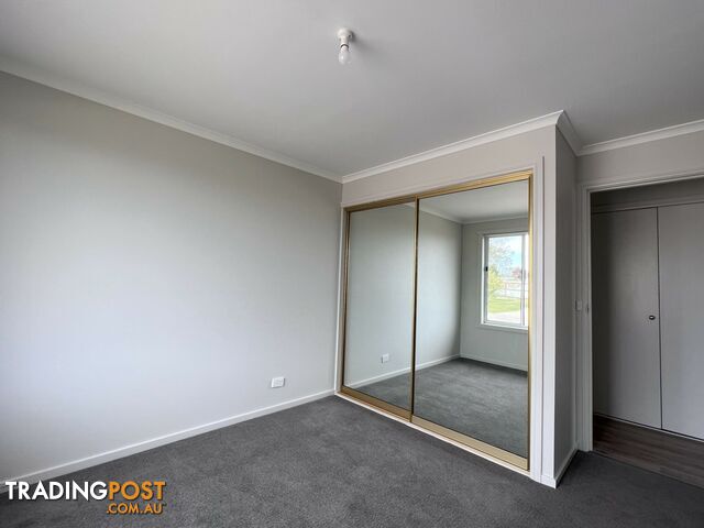 Unit 2/16-18 George Street SCAMANDER TAS 7215