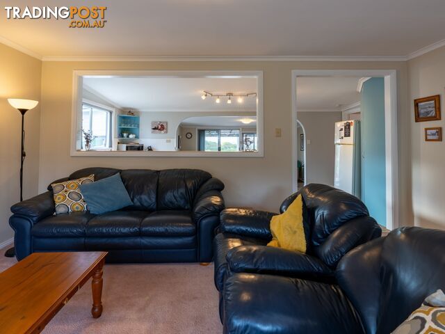 137 Scamander Avenue SCAMANDER TAS 7215 - photo 4 of 25