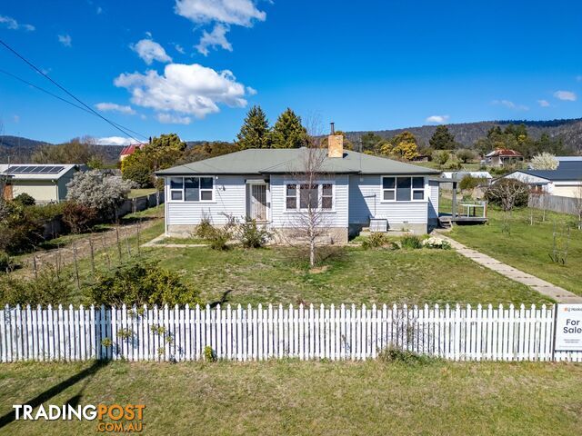24 Grant Street FINGAL TAS 7214