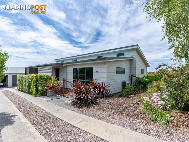 16 Bayvista Rise ST HELENS TAS 7216