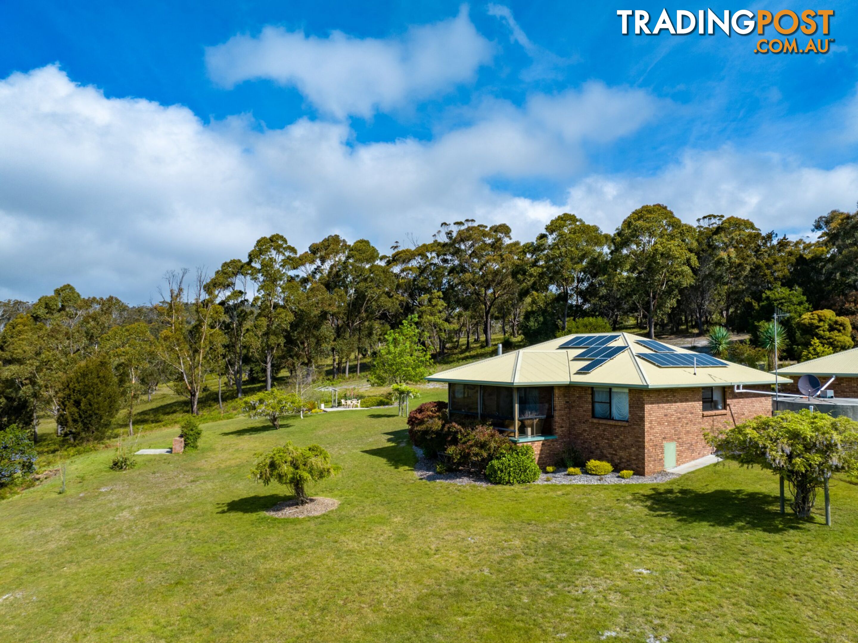 74 Gardens Road BINALONG BAY TAS 7216