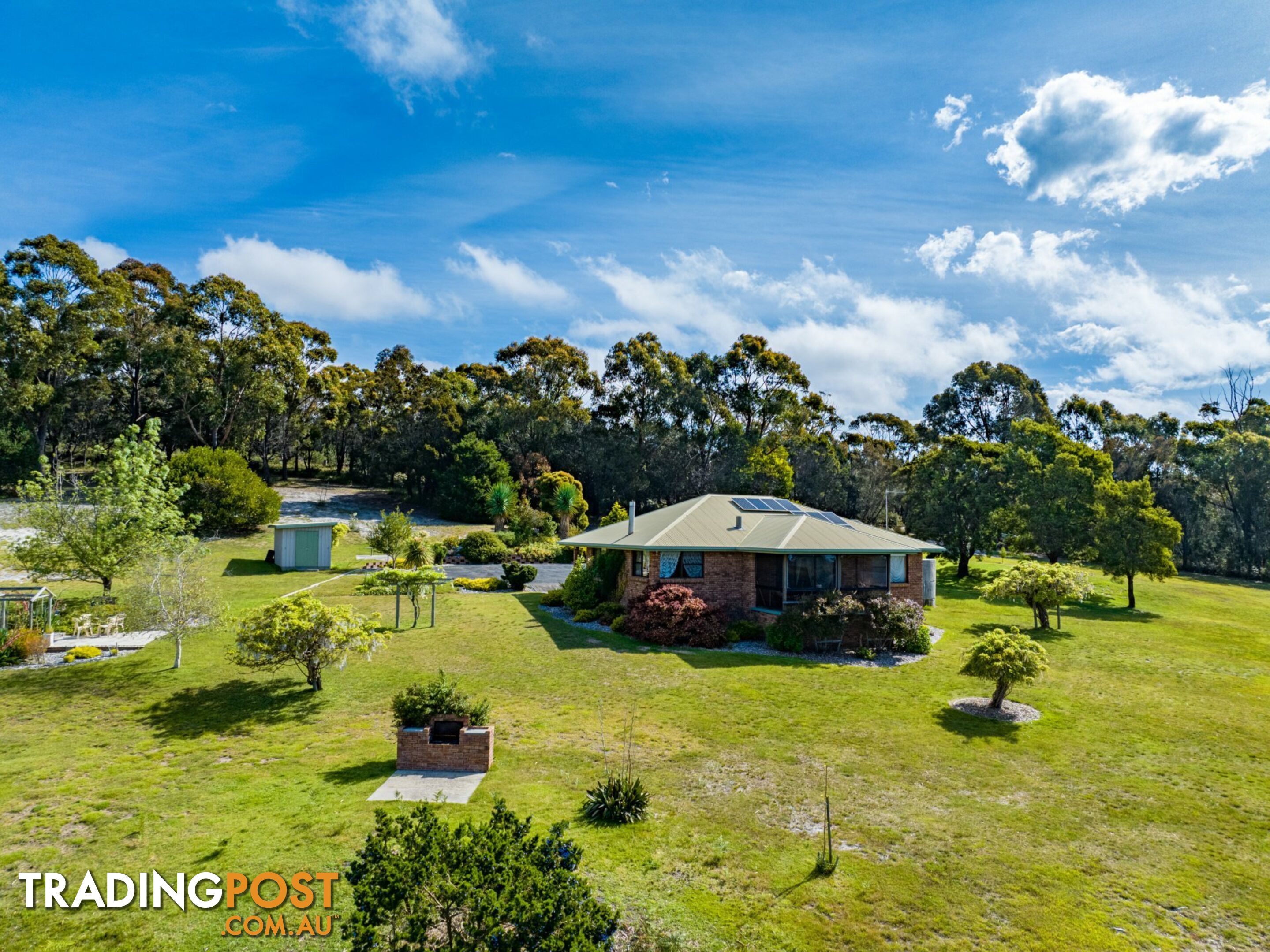 74 Gardens Road BINALONG BAY TAS 7216