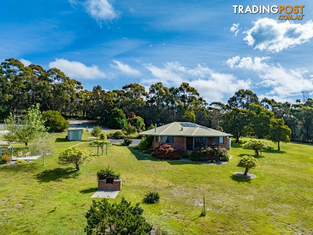 74 Gardens Road BINALONG BAY TAS 7216