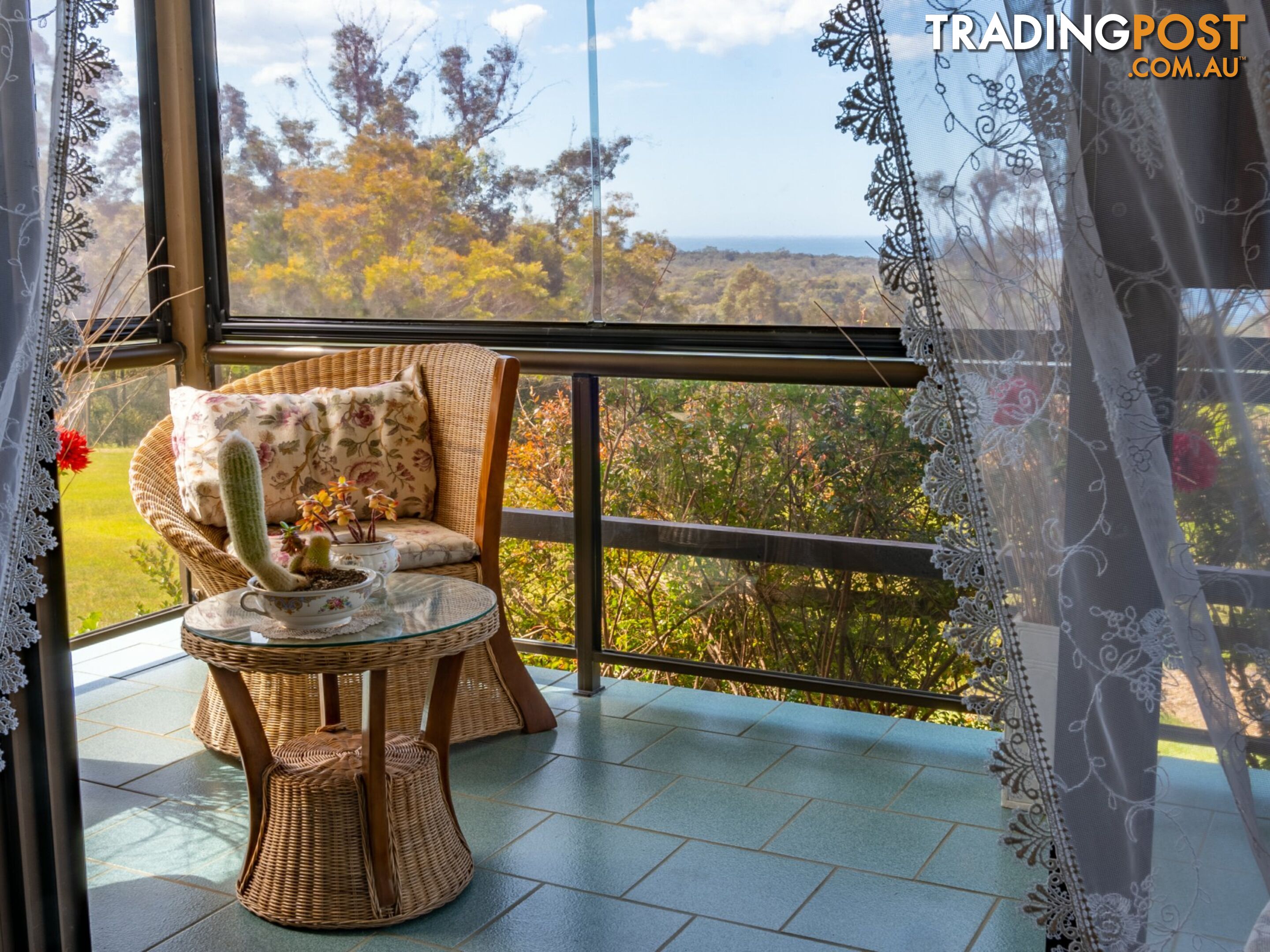 74 Gardens Road BINALONG BAY TAS 7216