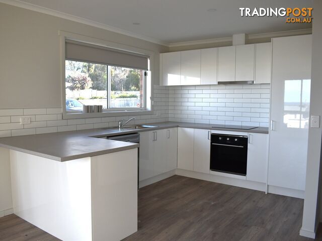 1/16-18 George Street SCAMANDER TAS 7215