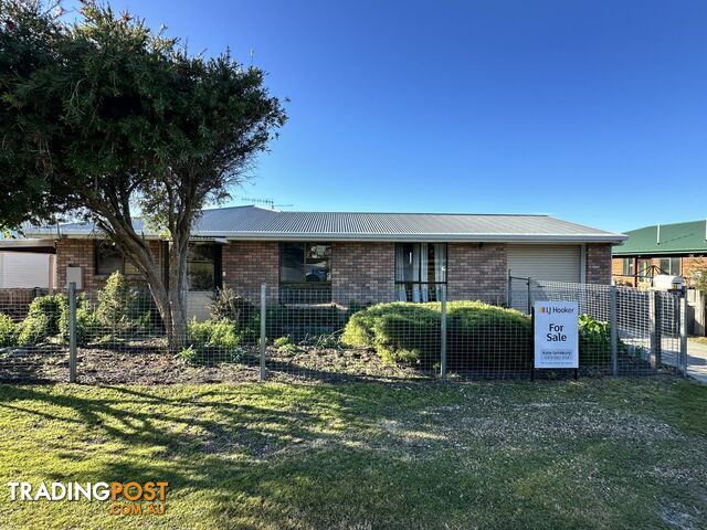 14 Charles Street BEAUMARIS TAS 7215