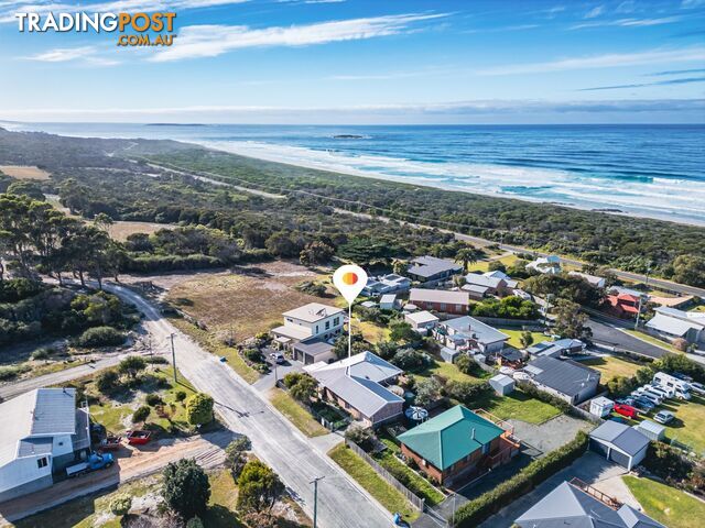 14 Charles Street BEAUMARIS TAS 7215