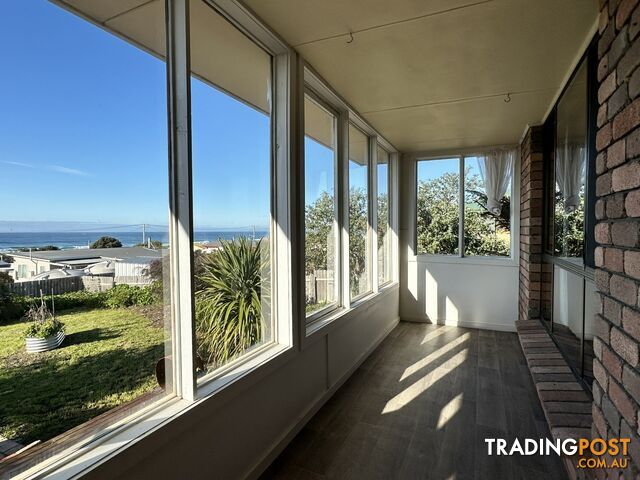 14 Charles Street BEAUMARIS TAS 7215