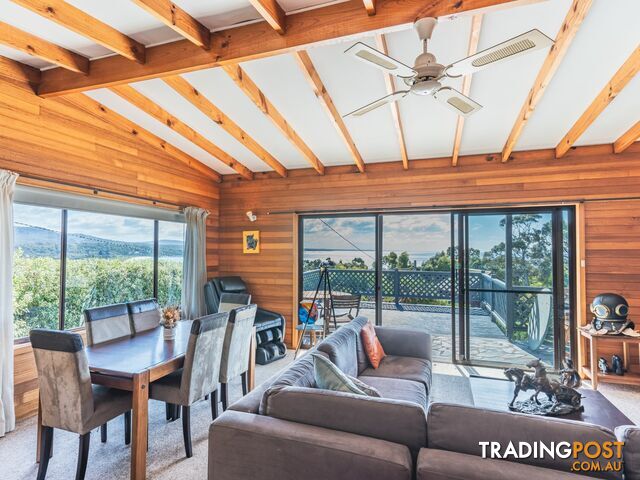 13 Coffey Drive BINALONG BAY TAS 7216