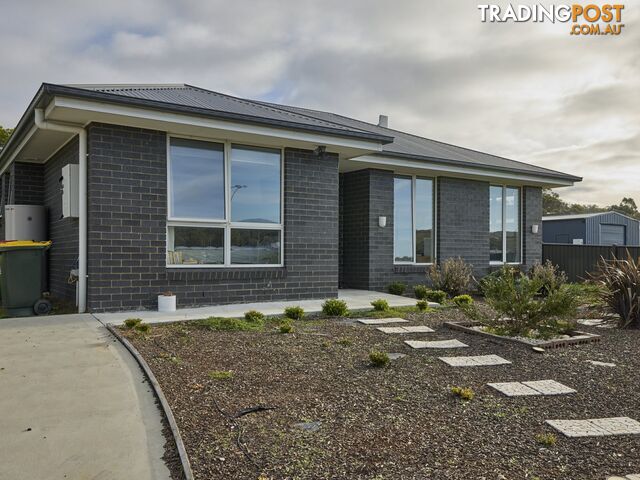 195 Hazard Drive COLES BAY TAS 7215