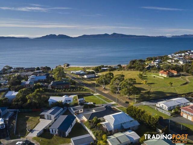 35 Gordon Street SWANSEA TAS 7190