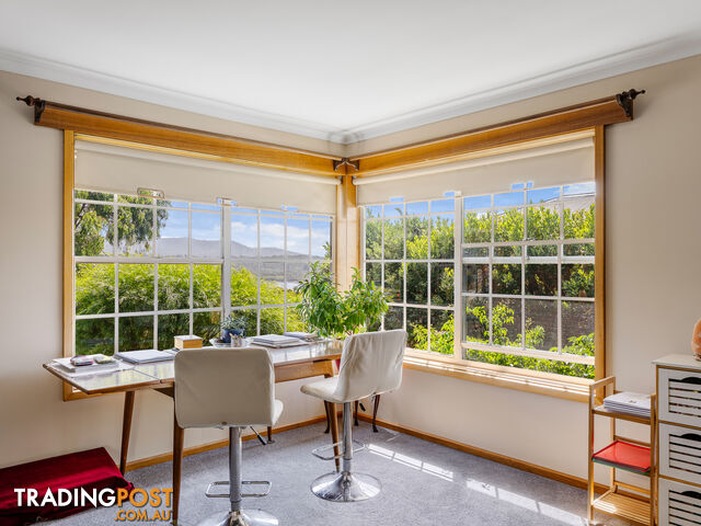 4 King Street BINALONG BAY TAS 7216 - photo 5 of 25