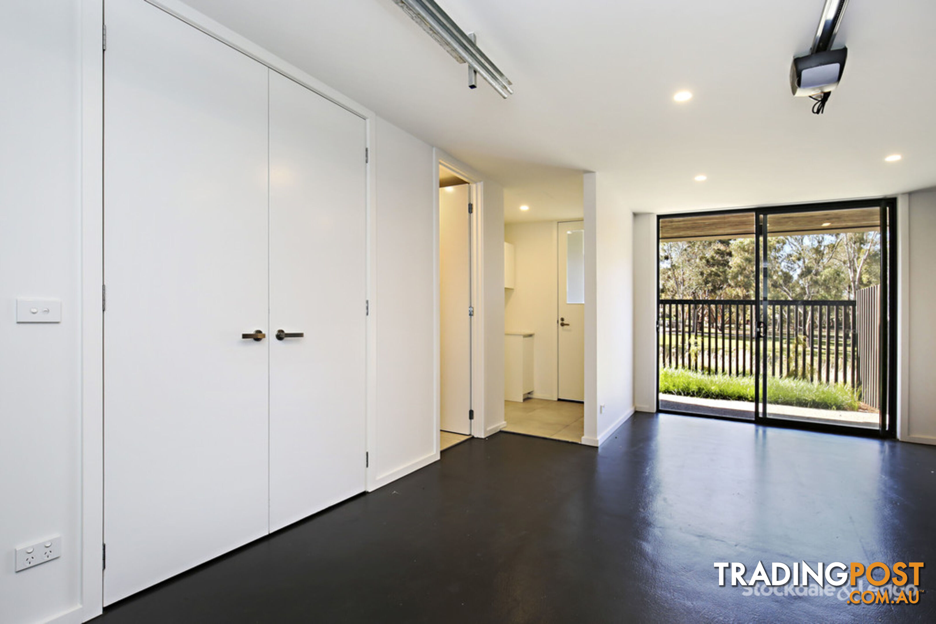 31 Collared Close BUNDOORA VIC 3083