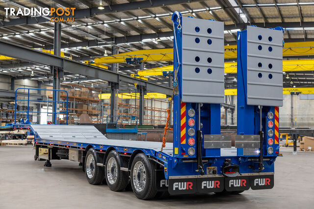 FWR Tri Axle Drop Deck Trailer - 45ft