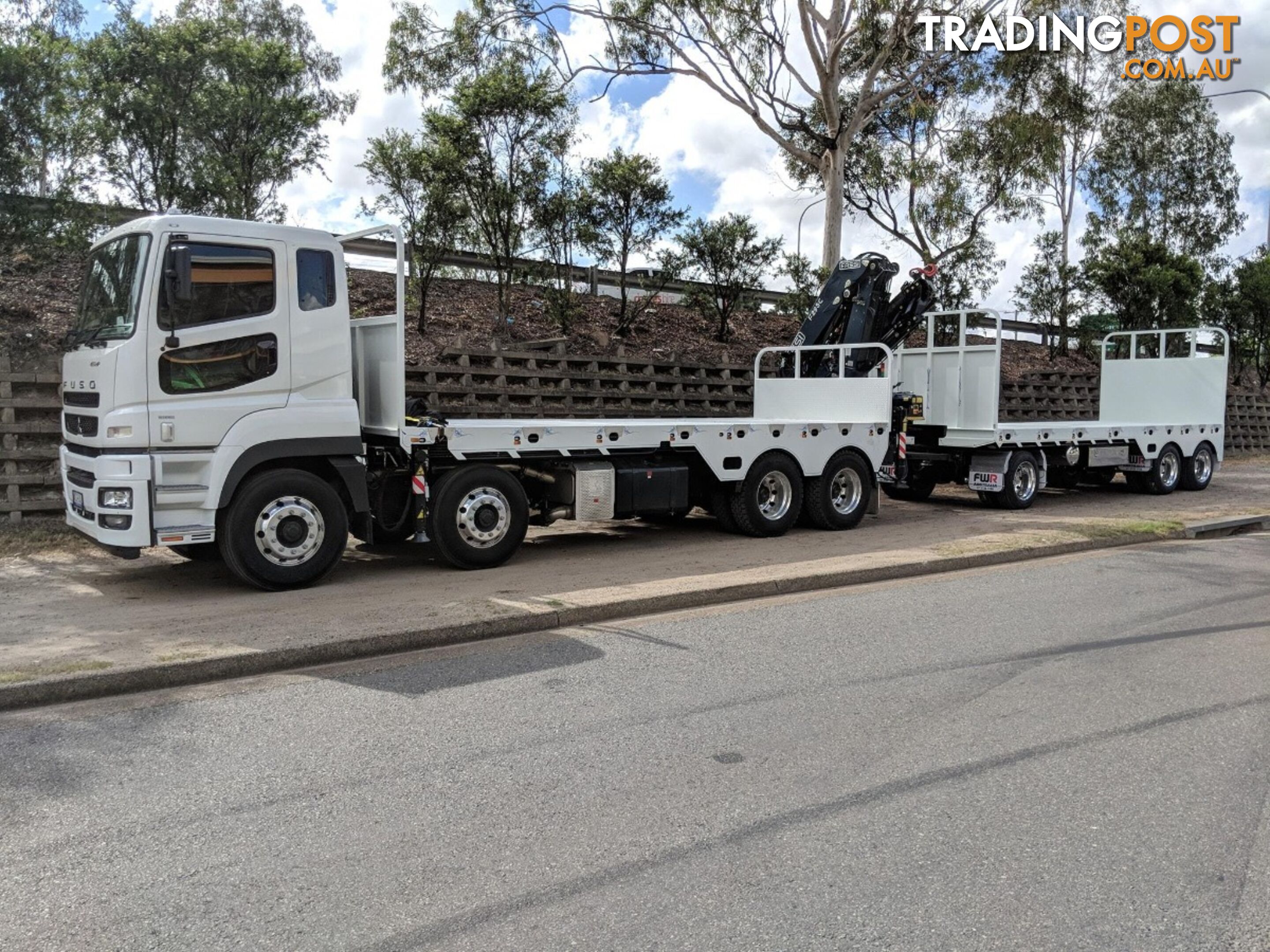 NEW 2024 FWR Beavertail Tray with Hydraulic Ramps